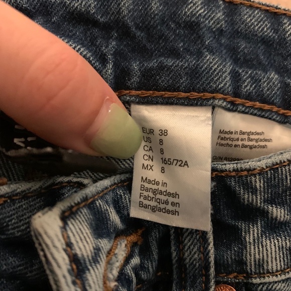 H&M patch jeans - Picture 3 of 3